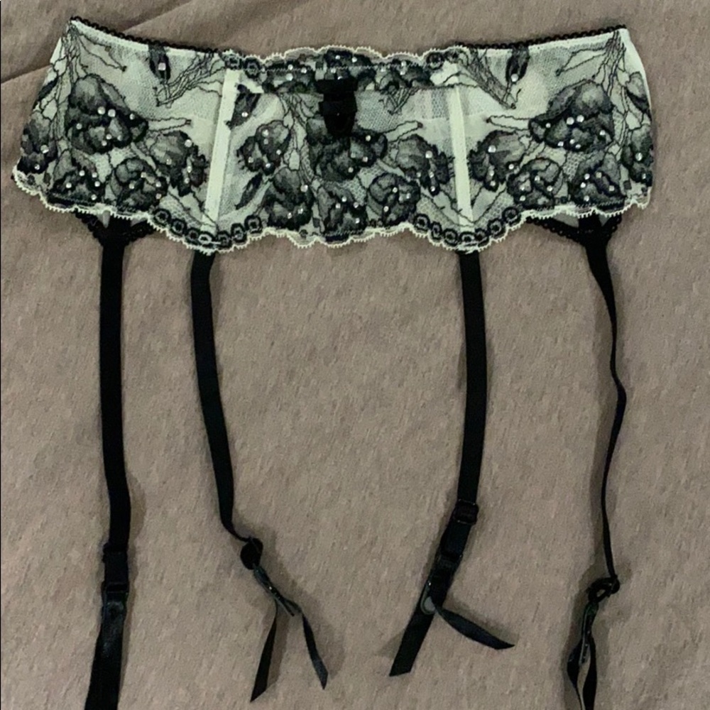 Victoria’s Secret Sexy Little Things garter SMALL